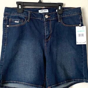 NWT Nine West Mid Rise Stretch Gramercy Dark Wash Denim Shorts Size 8